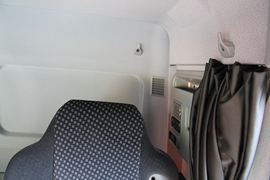 奔驰Actros 载货车驾驶室                                               图片