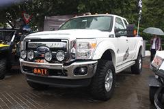 福特 F-350系列 2011款 四驱 6.2L汽油 排半皮卡