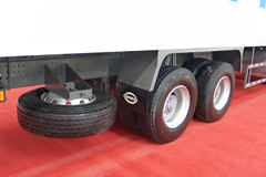 时骏 格奥雷重卡 310马力 8X4 厢式载货车(LFJ1316G1)
