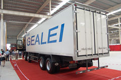时骏 格奥雷重卡 310马力 8X4 厢式载货车(LFJ1316G1)