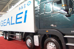 时骏 格奥雷重卡 310马力 8X4 厢式载货车(LFJ1316G1)