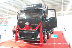 时骏 格奥雷重卡 310马力 8X4 厢式载货车(LFJ1316G1)
