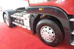 时骏 格奥雷重卡 375马力 4X2 牵引车(LFJ4186A9)