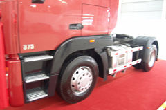 时骏 格奥雷重卡 375马力 4X2 牵引车(LFJ4186A9)