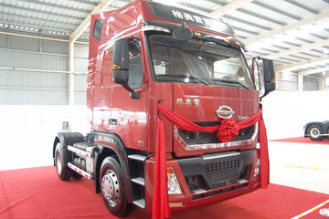 时骏 格奥雷重卡 375马力 4X2 牵引车(LFJ4186A9)