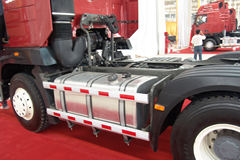 时骏 格奥雷重卡 430马力 6X4 牵引车(LFJ4256A9)