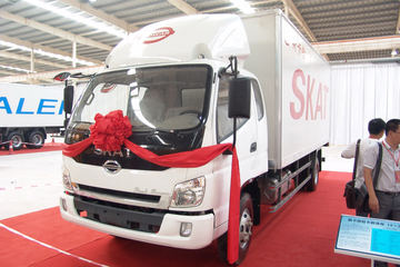 时骏 斯卡特 130马力 4X2 5.8米排半厢式载货车(LFJ5088XXYG1)