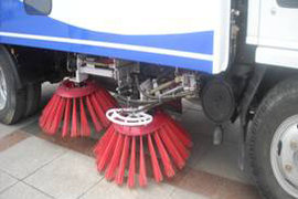 庆铃底盘&nbsp;扫路车上装图片