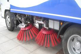 庆铃底盘&nbsp;扫路车上装图片