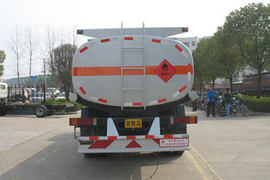 一汽解放底盘&nbsp;油罐车外观图片