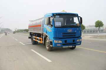 青岛解放 悍威(J5M) 180马力 4X2 加油车(楚胜牌)(CSC5161GJYC3)