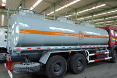 北奔 V3重卡 300马力 6X4 加油车(ND5257GJYZ)