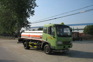 一汽解放 骏威J5K 130马力 4X2 运油车(楚胜牌)(CSC5081GYYC)