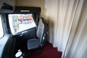 �ൺ��� JH6⁺�ؿ� ����հ� 500���� 6X4 AMTǣ����(CA4250P33K25T1E5A80)ͼƬ