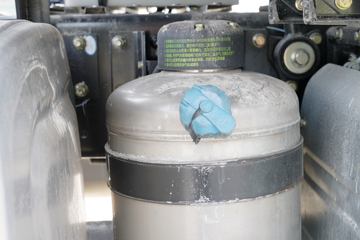 �ൺ��� JH6⁺�ؿ� ����հ� 500���� 6X4 AMTǣ����(CA4250P33K25T1E5A80)ͼƬ