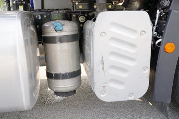 �ൺ��� JH6⁺�ؿ� ����հ� 500���� 6X4 AMTǣ����(CA4250P33K25T1E5A80)ͼƬ