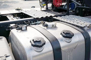 �ൺ��� JH6⁺�ؿ� ����հ� 500���� 6X4 AMTǣ����(CA4250P33K25T1E5A80)ͼƬ