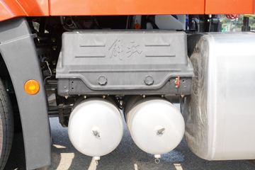 �ൺ��� JH6⁺�ؿ� ����հ� 500���� 6X4 AMTǣ����(CA4250P33K25T1E5A80)ͼƬ