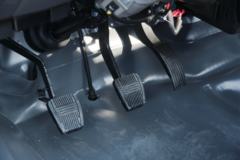 东风途逸 T3(原小霸王W) 1.5L 113马力 汽油 3.7米单排厢式微卡(国六)(EQ5031XXY60Q6AC)