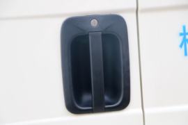 一汽解放底盘&nbsp;中置轴车辆运输车外观图片