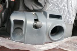 一汽解放底盘&nbsp;中置轴车辆运输车驾驶室图片