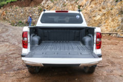 长安 凯程F70 豪华版 1.9T柴油 149马力 四驱 标轴双排皮卡