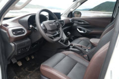 长安 凯程F70 豪华版 1.9T柴油 149马力 四驱 标轴双排皮卡