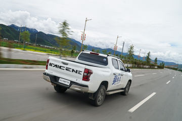 ���� ����F70 ��׼�� 2.5T���� 129���� ���� ����˫��Ƥ��ͼƬ