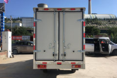 福田 祥菱V 112马力 4X2 3.045米冷藏车