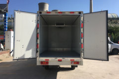 福田 祥菱V 112马力 4X2 3.045米冷藏车