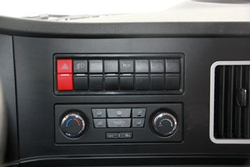 �ൺ��� ��V 320���� 6X2 �����ᳵ�����䳵(���)(CA5220TCLP1K2L6T3E5A80)ͼƬ