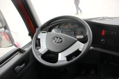 青岛解放 悍V 320马力 6X2 中置轴车辆运输车(大柴)(CA5220TCLP1K2L6T3E5A80)