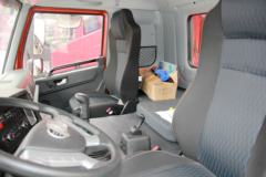 青岛解放 悍V 320马力 6X2 中置轴车辆运输车(大柴)(CA5220TCLP1K2L6T3E5A80)