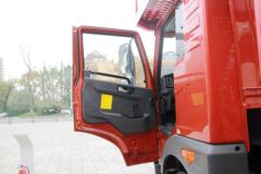 青岛解放 悍V 320马力 6X2 中置轴车辆运输车(大柴)(CA5220TCLP1K2L6T3E5A80)