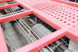 悍V&nbsp;中置轴车辆运输车上装图片