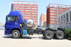 福田 欧曼新ETX 6系重卡 400马力 6X4 LNG牵引车(BJ4253SNFCB-AE)
