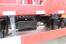 金陆(原属一汽柳特)&nbsp;中置轴车辆运输车底盘图片