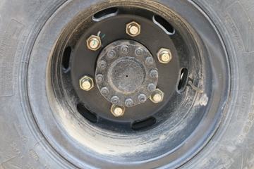 �������ó� ��� 140���� 4X2 5.2���ػ�������(DFH1100B)ͼƬ