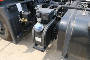 �������ó� ��� 140���� 4X2 5.2���ػ�������(DFH1100B)ͼƬ