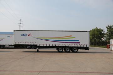 13.75米系列&nbsp;厢式半挂车外观图片