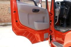 东风商用车 天锦VR 180马力 4X2 6.75米仓栅式载货车(DFH5180CCYBX3JV)
