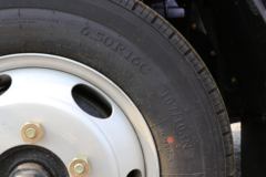 凯马 凯捷M1 102马力 4X2 4.04米单排栏板轻卡(KMC1041A28D5)