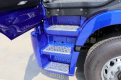 福田 欧曼GTL 6系重卡 标准版 430马力 6X4牵引车(BJ4259SNFKB-AA)