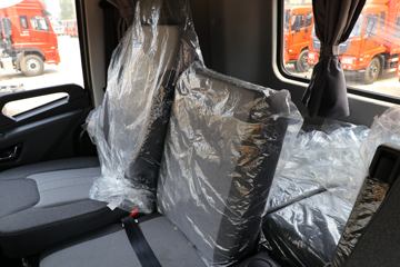 �������ó� ���KR 230���� 4X2 6.8�׵��������ػ���(DFH1180E3)ͼƬ