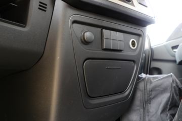 �������ó� ���KR 230���� 4X2 6.8�׵��������ػ���(DFH1180E3)ͼƬ