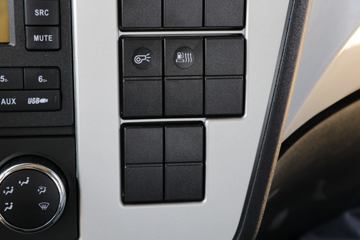 �������ó� ���KR 230���� 4X2 6.8�׵��������ػ���(DFH1180E3)ͼƬ