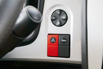 �������ó� ���KR 230���� 4X2 6.8�׵��������ػ���(DFH1180E3)ͼƬ