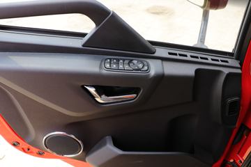 �������ó� ���KR 230���� 4X2 6.8�׵��������ػ���(DFH1180E3)ͼƬ