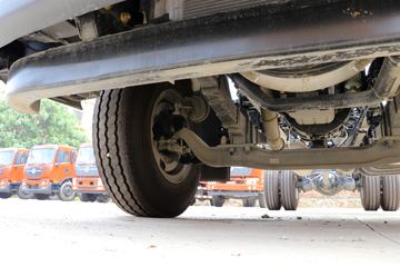 �������ó� ���KR 230���� 4X2 6.8�׵��������ػ���(DFH1180E3)ͼƬ