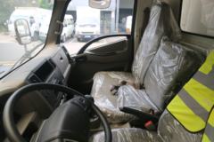 江铃 凯锐EV 4.5T 4.15米单排纯电动厢式轻卡(JX5043XXYTGD25BEV)82kWh